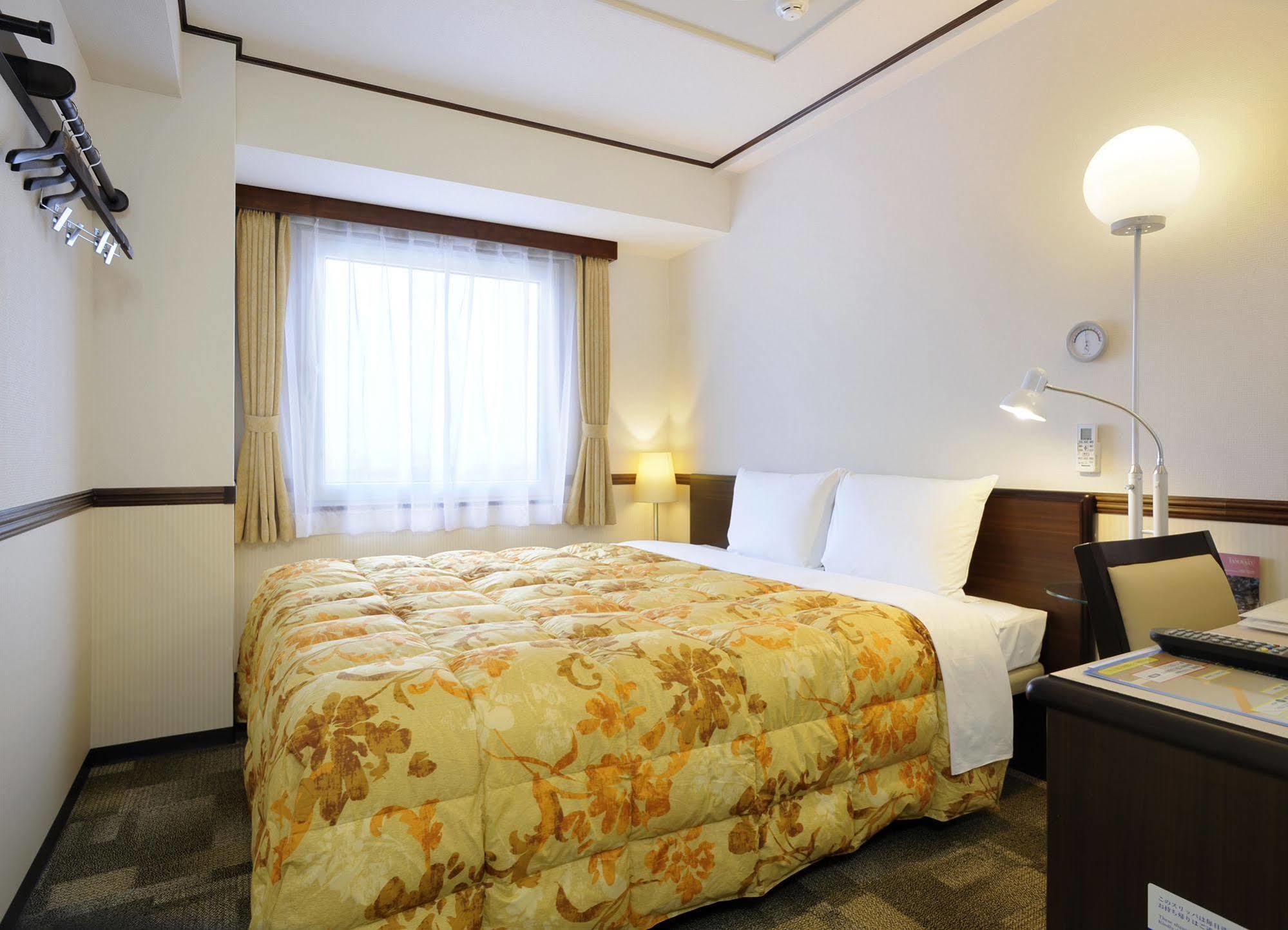 Toyoko Inn Kagoshima Temmonkan No 1 מראה חיצוני תמונה
